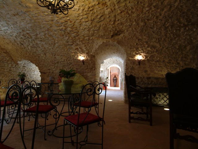02 BREAKFAST ROOM